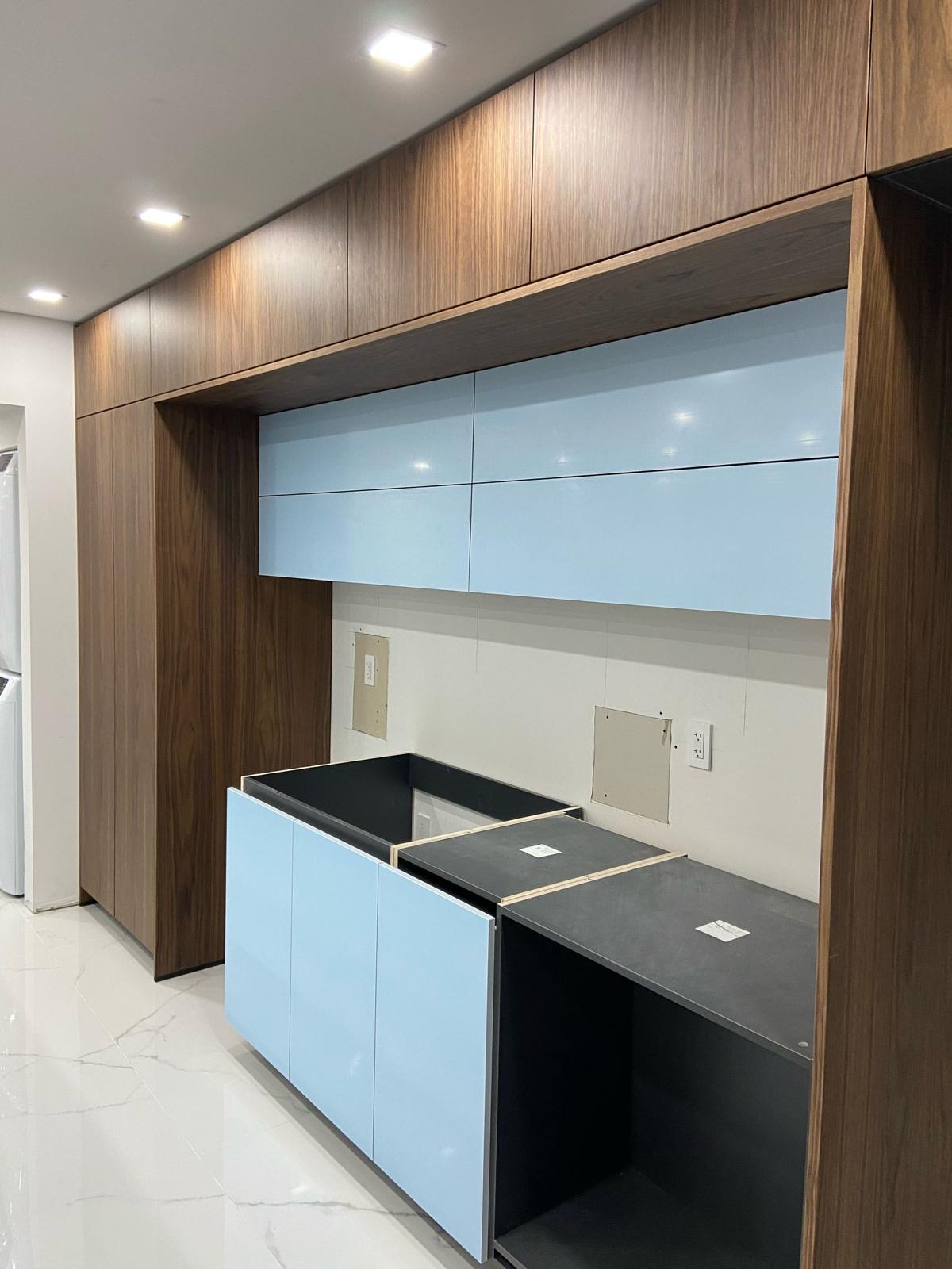 Outdated Old Kitchen